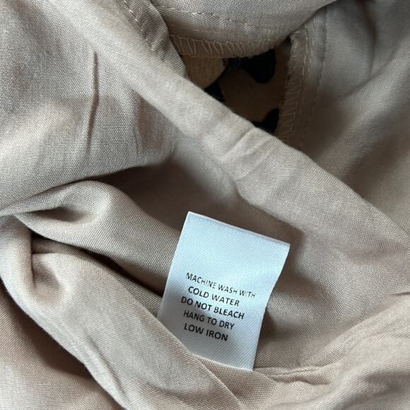 Olivaceous leopard print tiered ruffle skirt, size L - Picture 8 of 8